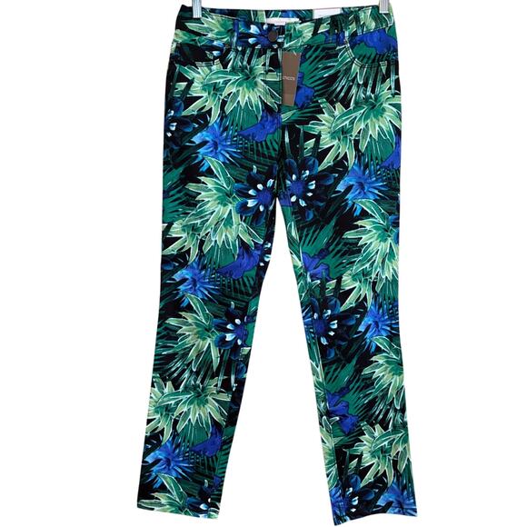 NWT Chico's Ultimate Fit Tropical Palms 5 Pkt 28in Ankle Pants Blk, Green, Blue - Picture 1 of 3